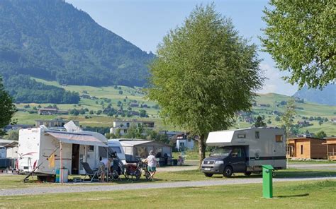 campingplatz am vierwaldstättersee|Campingplatz TCS Camping Buochs。